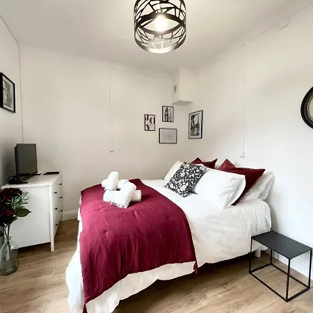 Le Joy, Au Coeur De La * بوفيه